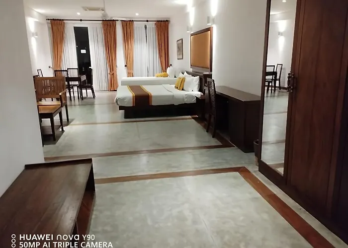 Refresh Hotel Hikkaduwa
